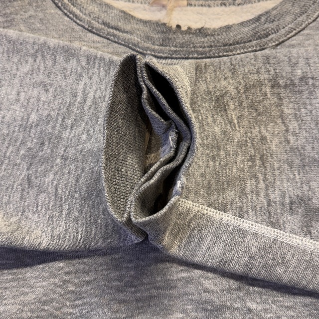 1960S VINTAGE SWEAT SHIRT 「FRONT-V、GREY SOLID、SIZE L」｜SAFARI