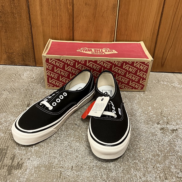 VANS 44dx Anaheim ヴィンテージカラー 美品 早い者勝ち‼️ VANS AUTHENTIC 44DX ANAHEIM 「新品、ブラック、サイズ9