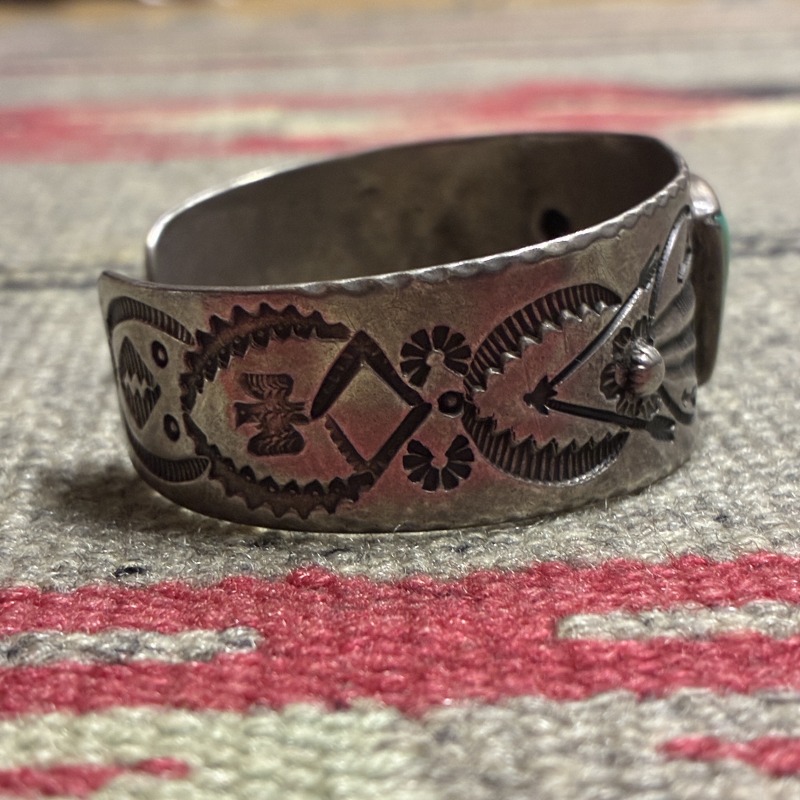 NAVAJO TURQUOISE SILVER BANGLE ARROW SHELL REPOUSSE THUNDERBIRD