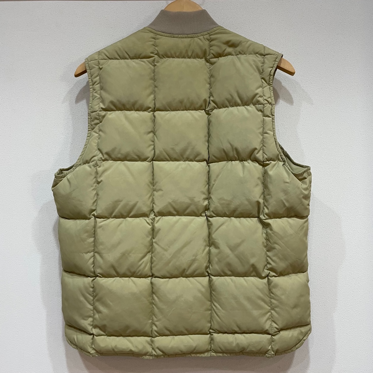 EDDIE BAUER DOWN VEST 「黒タグ、ベージュ」｜SAFARI サファリ