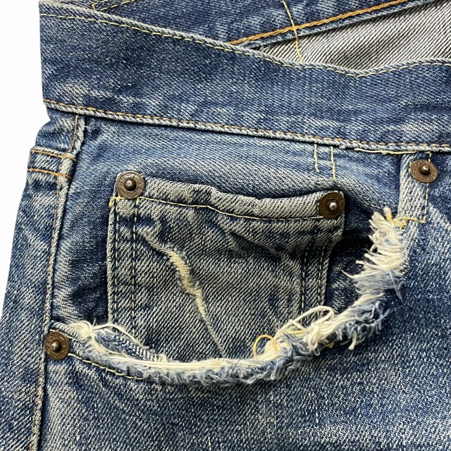 中古　エヴァ　スリーブ　60枚 LEVI'S 501 BIG E WAIST SINGLE 60S 「Vステッチ、実寸W37.5 L28