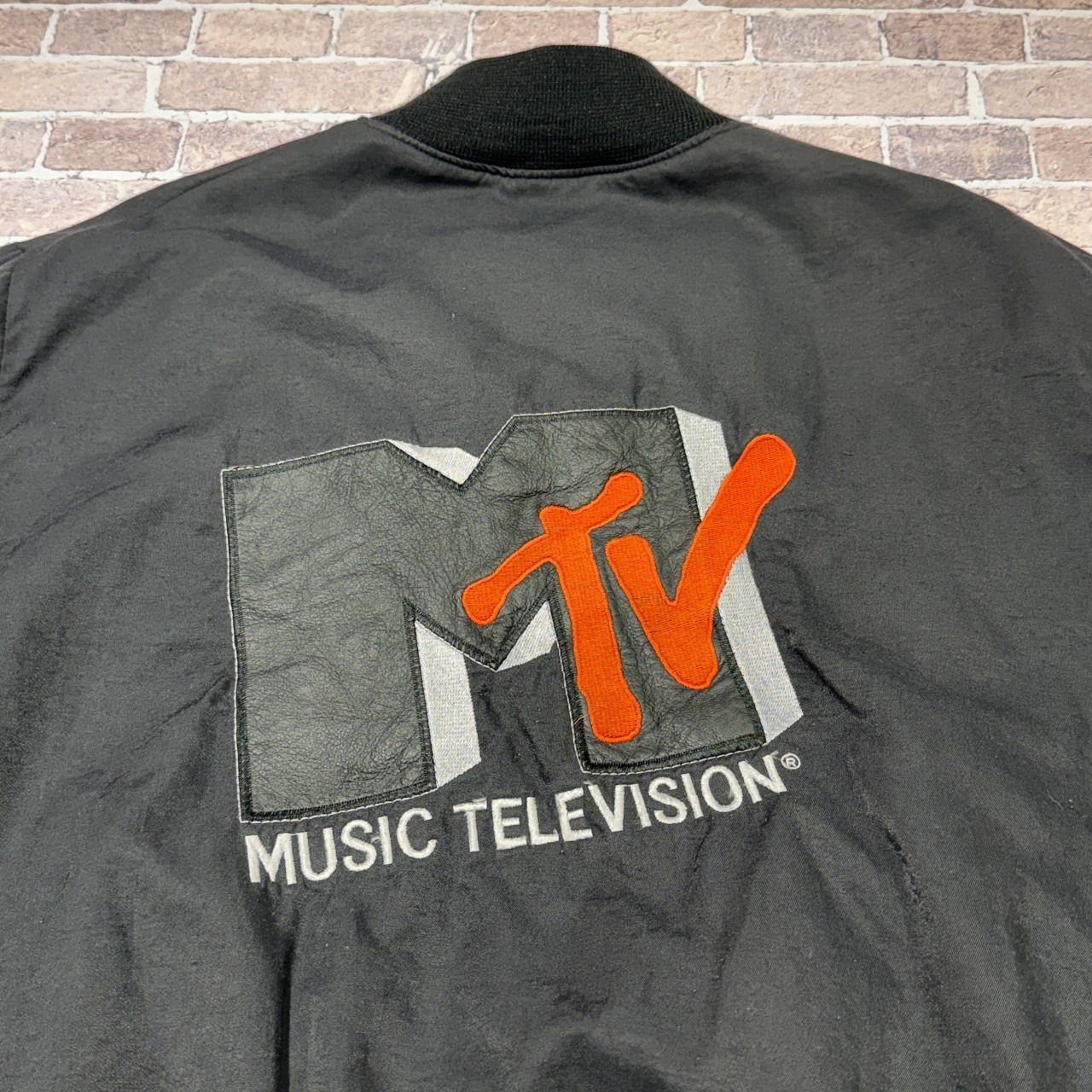 EMPIRE NYLON JACKET 80S 「MTV、ブラック、サイズXL」｜SAFARI