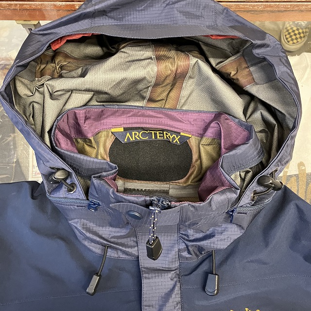 ☑︎おまとめ割アークテリクス　arc'teryx THETA LT 金ロゴ GORE-TEX